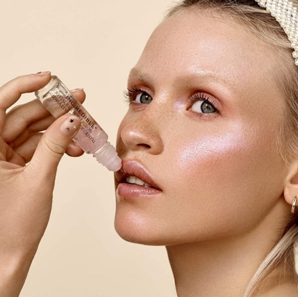 👄 Rose Quartz Rollerball Inc.redible Find Love Lip Gloss - Picture 3 of 5